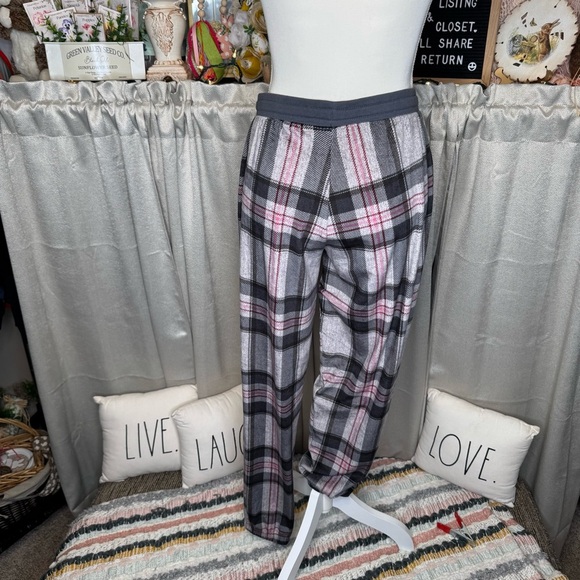 Secret Treasures Gray and Pink Pajama Pants Intimates Size Small - Medium - Picture 7 of 9